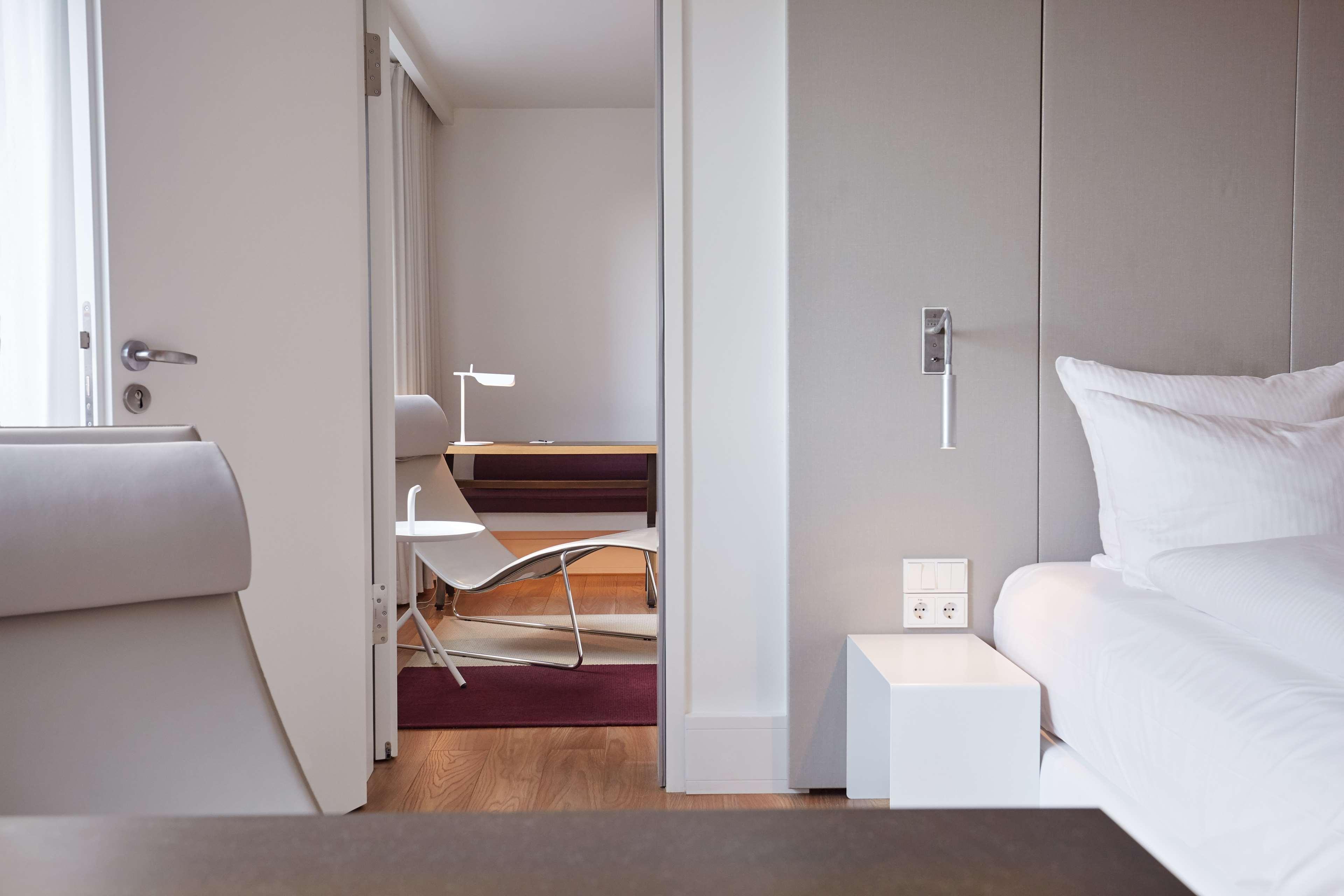 Отель Scandic Frankfurt Museumsufer 4*