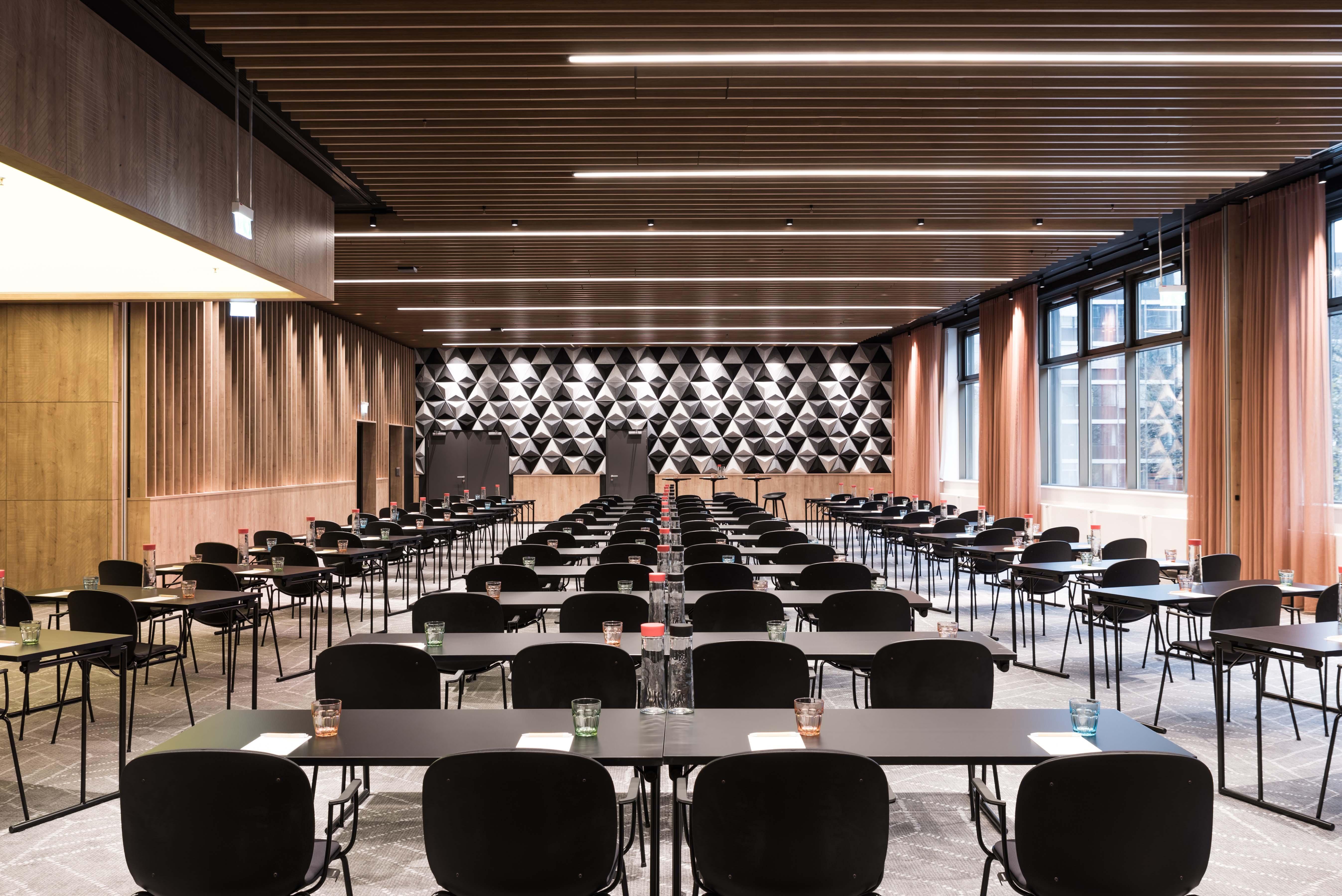 Отель Scandic Frankfurt Museumsufer